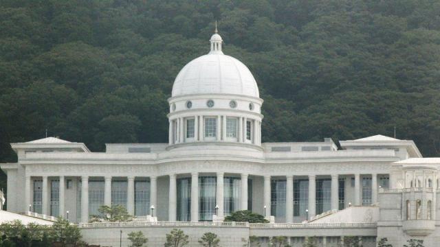 김건희 특검, 통일교 가평·서울 본부 압색…'건진법사' 청탁 의혹