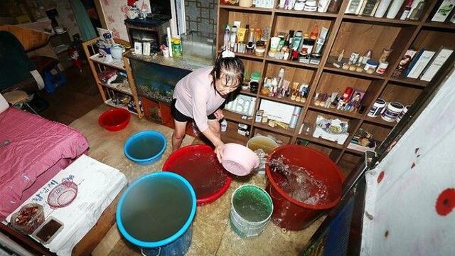 [날씨] 오늘 남부지방 밤까지 '극한호우'…최대 300㎜ 이상