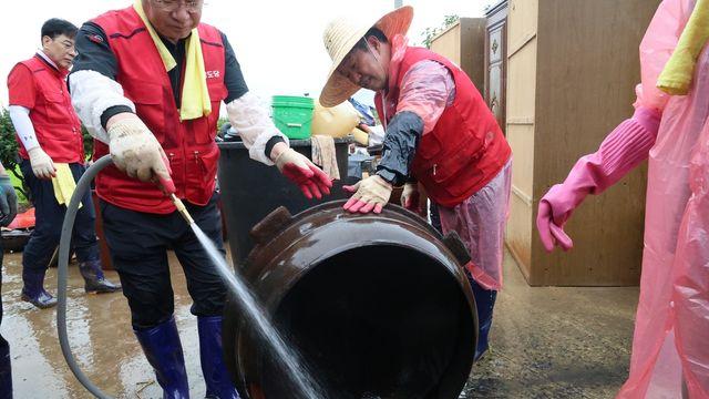 국힘 지도부, 충남 수해 현장 찾아 피해복구 봉사활동