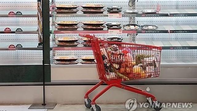 롯데쇼핑·이마트·현대百 2분기 실적개선…편의점은 역성장