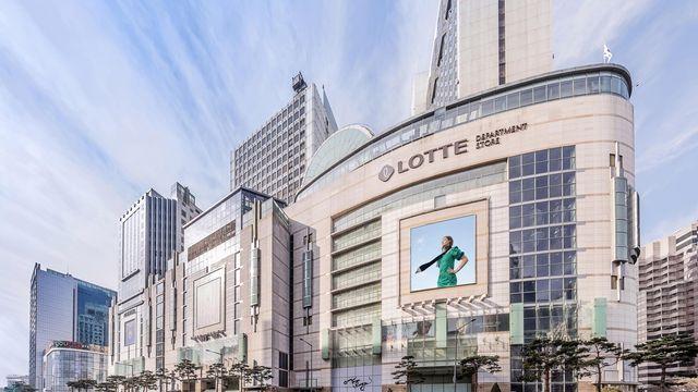 오락가락 날씨에…백화점·아웃렛 '물캉스족' 몰려 매출 쑥