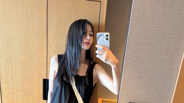 올여름 '블랙 원피스' 고민이라면? 박규리처럼 시크하게 입자