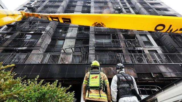 광명 아파트 화재 중상자 4명 여전히 의식불명…생명 위독