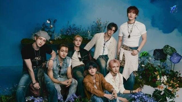 이펙스, 정규 시리즈 '소화'의 뚝심…청춘의 긴 호흡