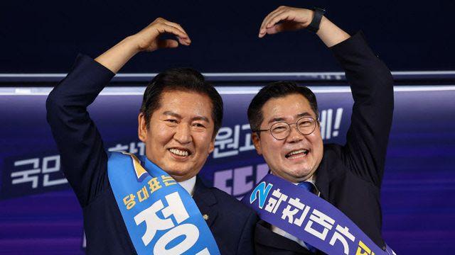 與전대 첫 당원투표서 정청래 62% 승리…박찬대는 37%
