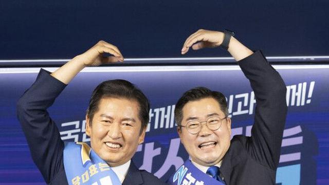 정청래, 충청 경선서 62.77% 승리…박찬대, 37.23%