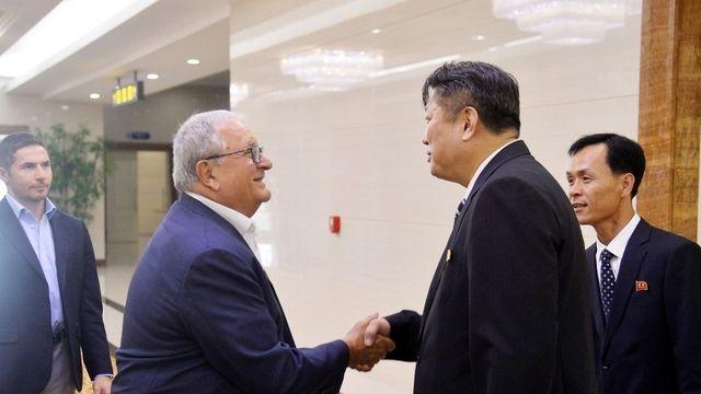 '야구 불모지' 北에 무슨 일로…세계야구소프트볼연맹 회장 방북