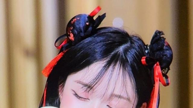 이 머리는 닝닝이 더 잘 어울릴 거 같은데