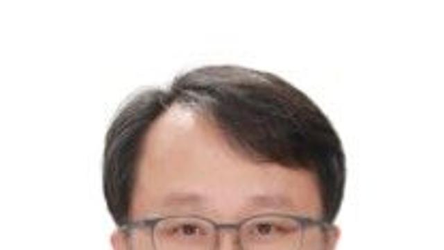 저서 내용 비판에 강준욱 국민통합비서관 “국민께 사죄드린다”