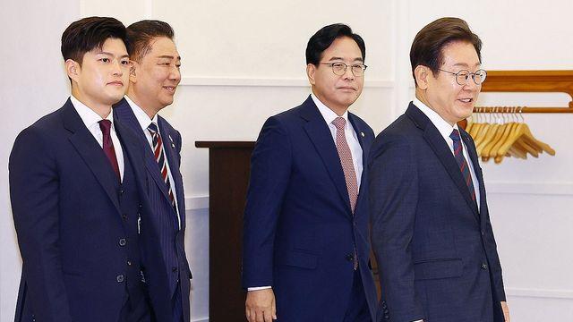 여야 원내대표 만난 李대통령…'李·姜' 거취에 