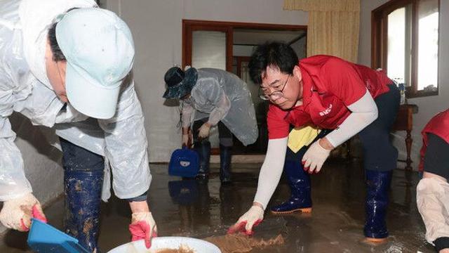 국힘, 폭우 피해 복구 지원…송언석 