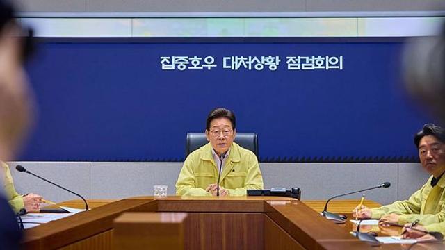 이재명 대통령, 전 부처에 재난 대응 총력 당부 “작은 실수도 용납 안 돼”