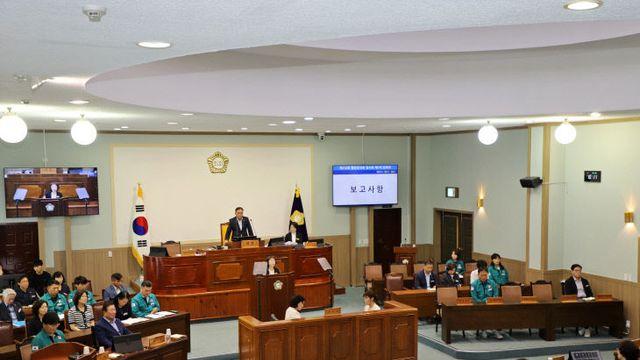 함안군의회 임시회 개회