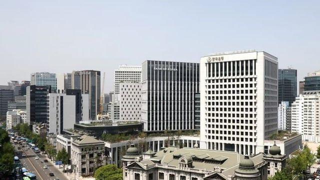 지구촌 국립 은행 건물들의 모습....jpg