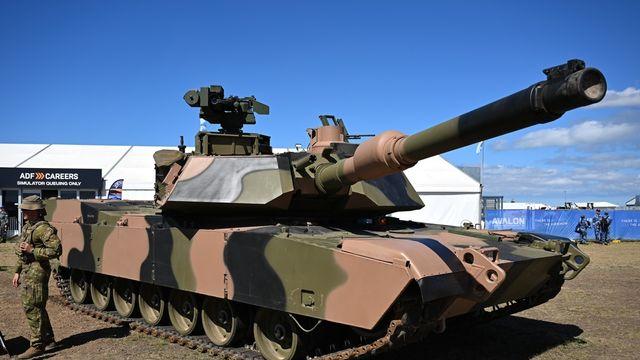 호주, 우크라에 구형 M1A1전차 49대 전달…내달 조기경보기 파견