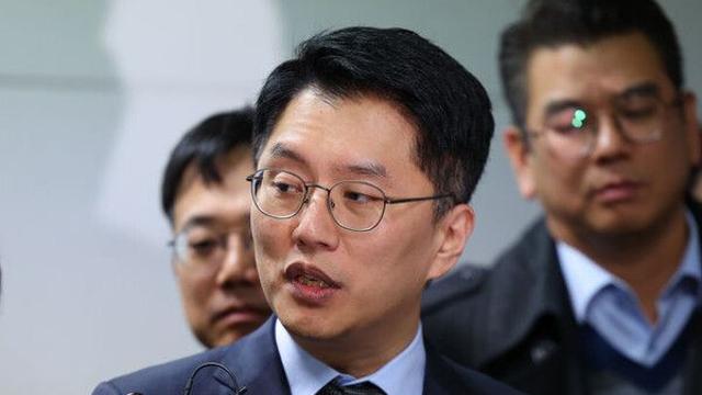 특검, '김건희 집사 회사 투자' 류긍선·조현상 오늘 소환