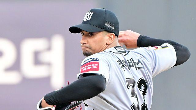 KT 떠난 'KBO 장수 외인' 쿠에바스의 복귀 의지 