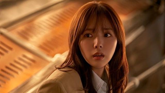 채수빈, '전지적 독자 시점' 관객 마음도 끌어당긴다…본 적 없는 '명주실' 판타지 액션