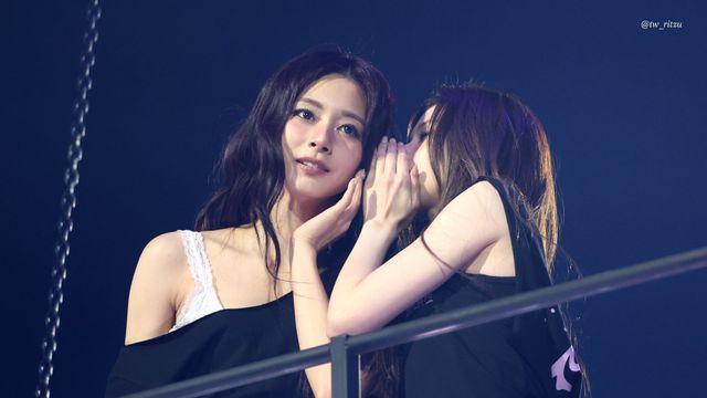 ㄹㅇ 압도적인 트와이스 쯔위 사나 투샷
