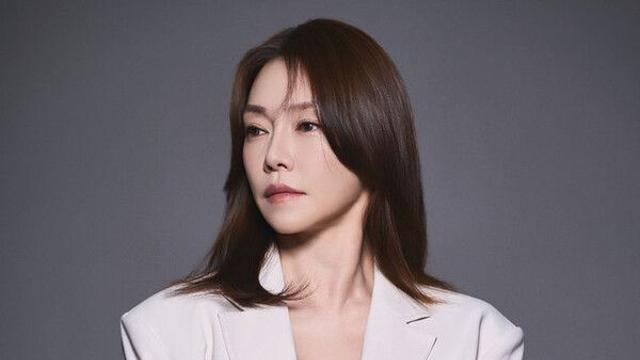 차지연, 이민기·이이경과 한 식구 