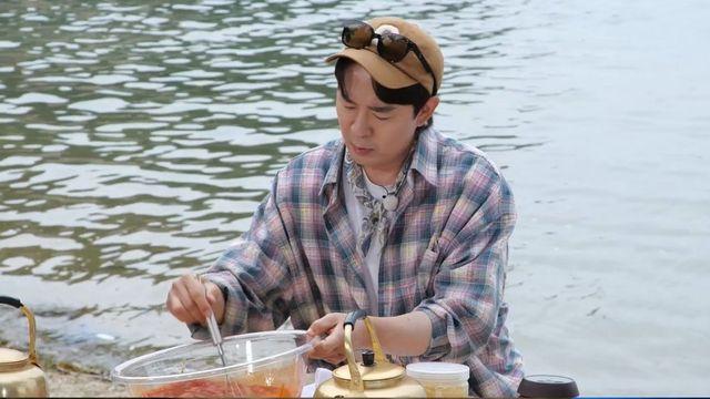 '푹 쉬면 다행이야' 붐, 닭 대신 해산물로 만든 '붐추찜' 공개