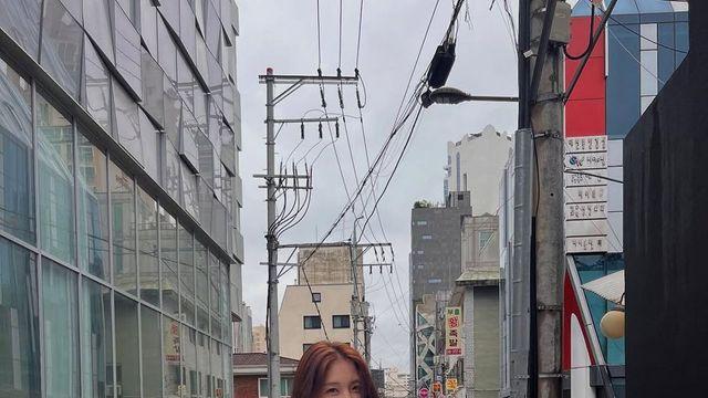 남지현, 작정하고 드러낸 '극세사' 라인…골목길을 런웨이로 만든 마법