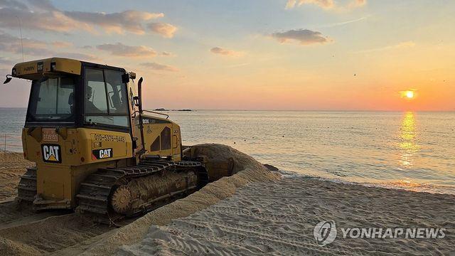강원 내륙·산지 흐리고 소나기…낮 최고 34도