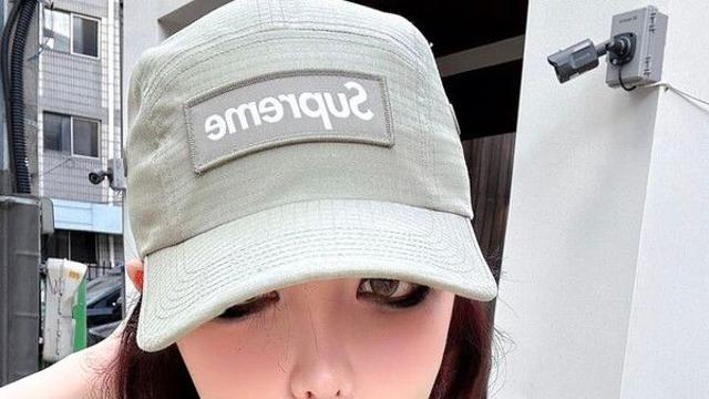 박봄, 필터 논란에 아이라인으로 반격…인형 미모
