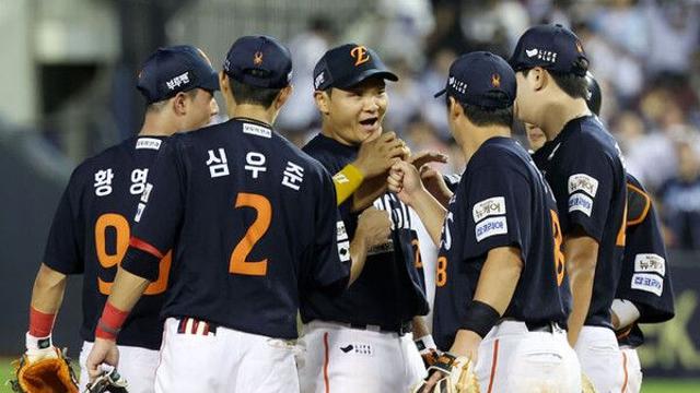 한화, 두산 꺾고 시즌 두 번째 10연승…LG, KIA 상대 9-7 대역전승(종합)