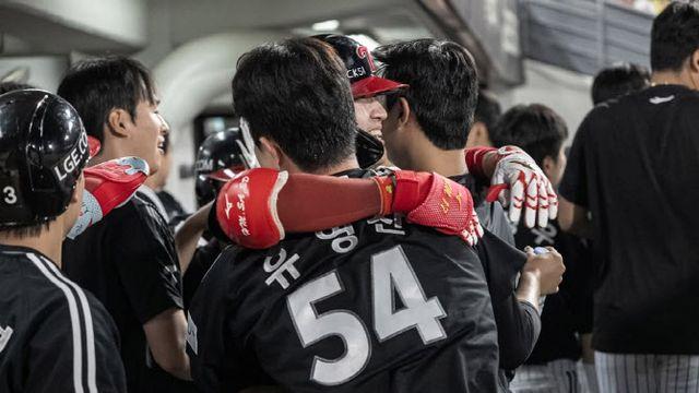 '4:1→4:7→9:7' 지옥과 천당 맛본 LG...KIA에 짜릿한 재역전승