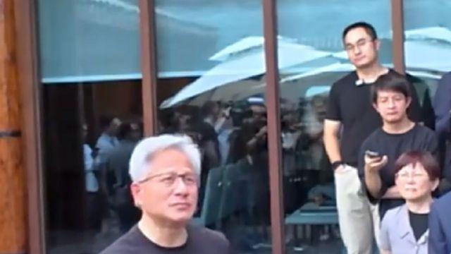 시총 1위 엔비디아 젠슨황, “난 근본적으로 중국인. 그다음이 미국계 중국인”