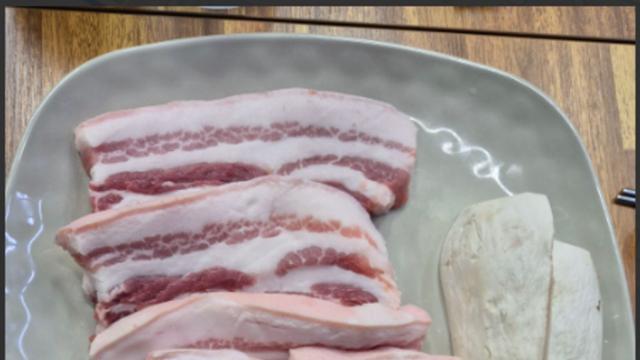 논란의 울릉도 삼겹살집 리뷰 사진 모음.... 