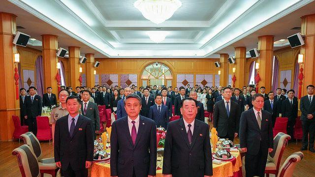 주북 中대사, 건군 98주년 연회…