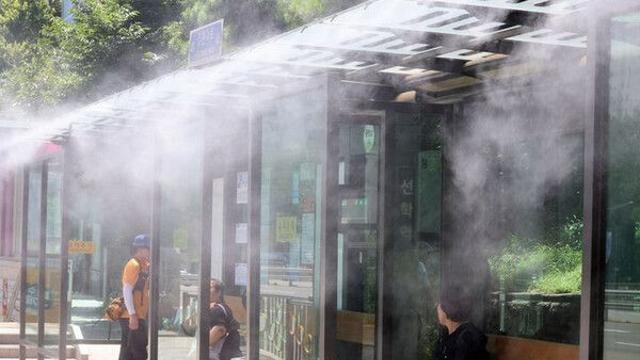 경기도 '가마솥더위' 기승…하루새 온열질환자 11명 발생