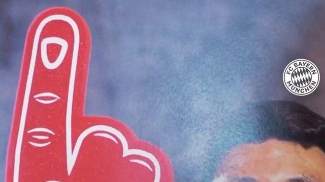 '트레이닝복+선글라스+살인미소' 김민재 사진보고 다들 빵 터졌다!...