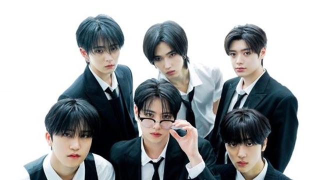 루네이트, ‘아시아 탑 어워즈 2025’ 파퓰러 라이징 스타상 수상