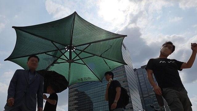 [날씨]오늘 ‘낮 최고 36도’ 꺾이지 않는 폭염…밤엔 열대야