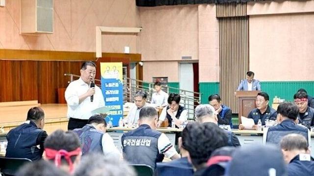 김경일 파주시장, 폭염 속 건설현장 근로자와의 격의 없는 소통