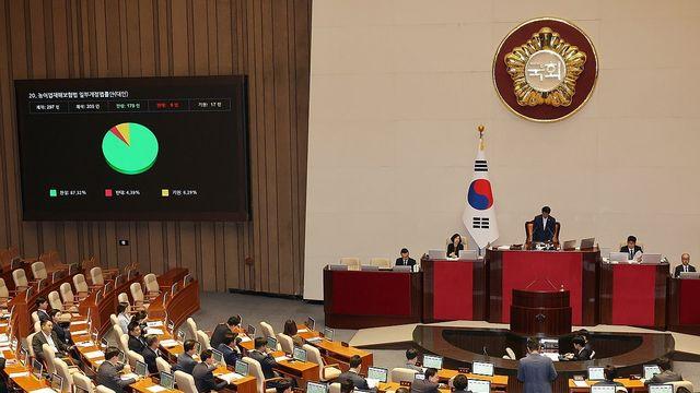 임광현 국세청장 비례의원직 이주희 변호사가 승계
