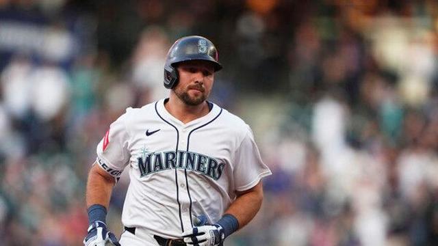 MLB 홈런 1위 롤리, '시즌 39호포'로 밀워키 12연승 저지