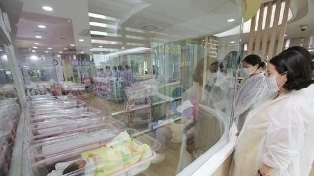 출산율 반등 조짐...출생아 수 증가폭 10년 만에 최대
