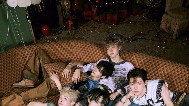 클로즈 유어 아이즈, 美 빌보드가 극찬… “2000년대 데이26 떠올라”