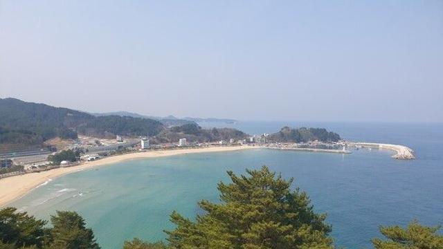 양양 가볼만한곳, 동해 바다의 매력과 서핑 문화가 살아 숨 쉬는 곳