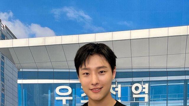 남자친구 옷장에 몰래 걸어두고 싶은 우즈의 사복 룩