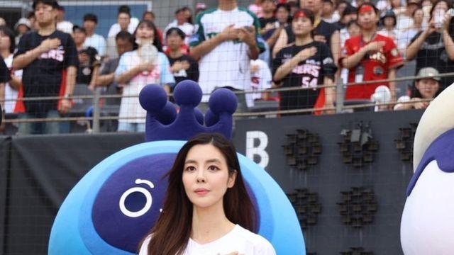 시구하는 김규리 최근 비주얼