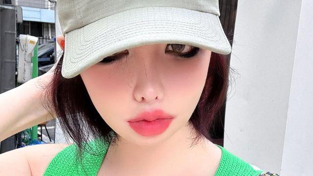 박봄, 팬더 눈보다 더 놀라운 상의…사이드붑 니트 [DA★]