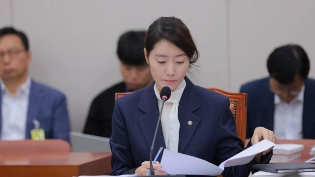강선우 후보 '낙마'에 여가부 '뒤숭숭'…장관 공백 1년 5개월째
