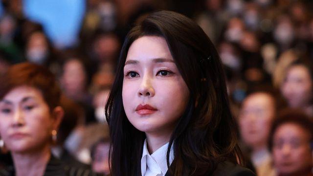 [속보] '김건희 여사 집사' 배우자, 특검 출석...46억 행방 조사
