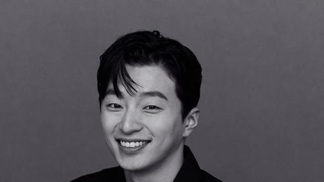 정용주, 연극 '에쿠우스' 출연…300대1 경쟁률 뚫었다