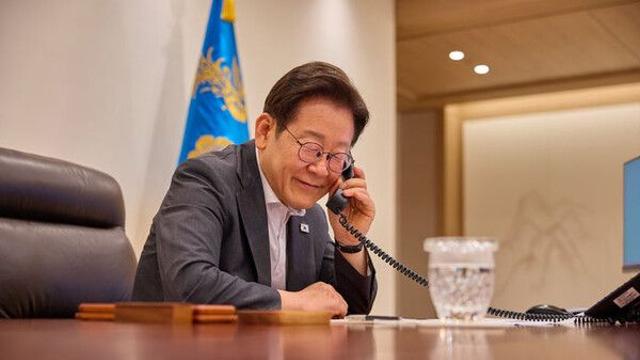 李대통령, 카자흐스탄 정상과 첫 통화…